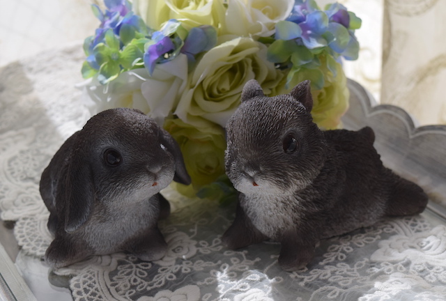屋外OKのオーナメント◇可愛すぎる ちびラビット「ロップと